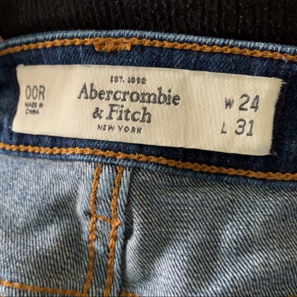 Distressed medium wash Abercrombie skinny Jean - Picture 6 of 6